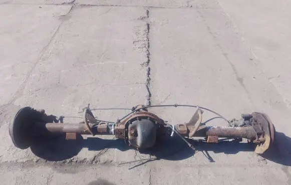 Iveco Daily 35.8 - 9 Rear differential 1347