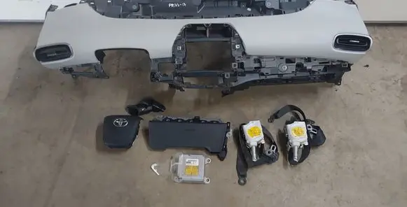Toyota Prius (XW50) Airbag set with panel 