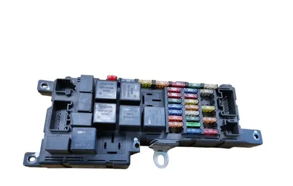 Volvo S60 Fuse module 8678449 518826011 30926114156