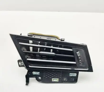 Volkswagen PASSAT B8 Dashboard air vent grill cover trim 3G2819702