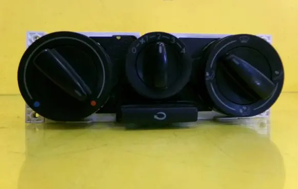 Volkswagen Lupo Interior fan control switch 1J0819045F