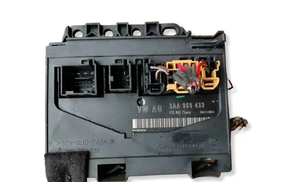 Volkswagen PASSAT B7 Comfort/convenience module 3AA959433