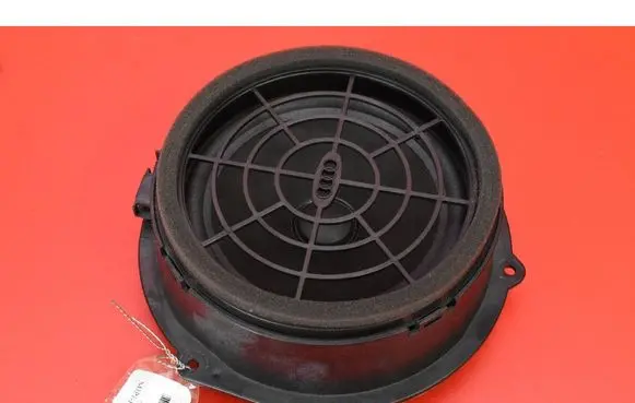 Audi A4 S4 B8 8K Subwoofer speaker 8R0035411