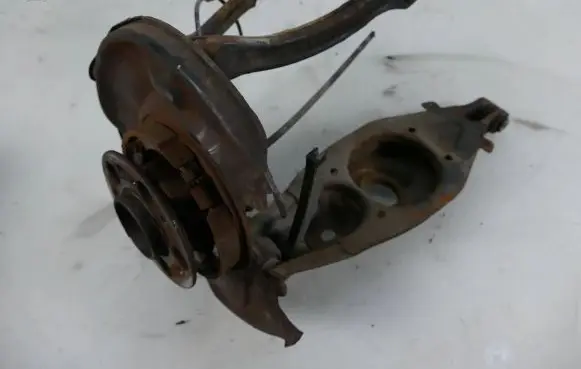 Mercedes-Benz CLK A209 C209 Rear wheel hub