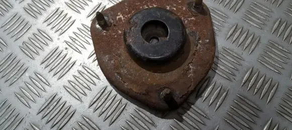 Mitsubishi Carisma Coil spring mount 