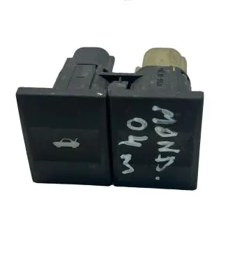 Ford Mondeo Mk III Tailgate opening switch 1S7T19B514AA