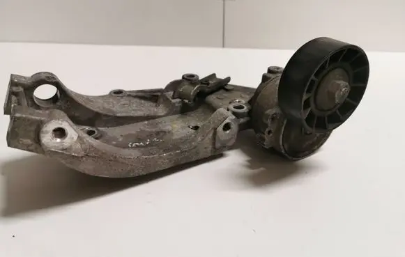 Citroen C4 I Picasso Generator/alternator bracket 9650034280