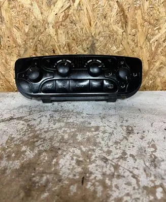 Mercedes-Benz C W203 Climate control unit A2098300085 9140010497