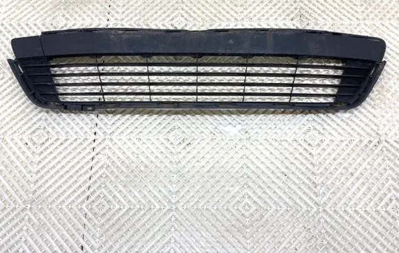 Toyota Yaris Front bumper lower grill 531120D210