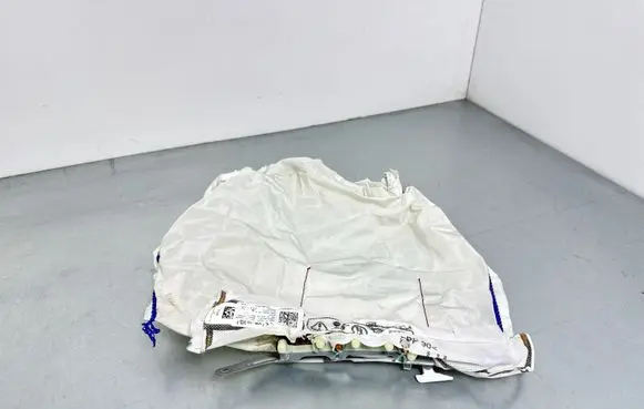 Volkswagen PASSAT B9 Seat airbag 3J0880241E 0589P1000370 SABP5SC002