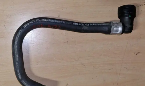 Volvo V70 Engine coolant pipe/hose 9492233