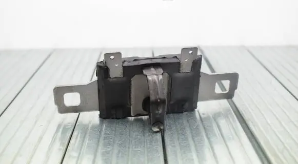 Audi Q5 SQ5 Rear door lock loop/hook striker 80A827507