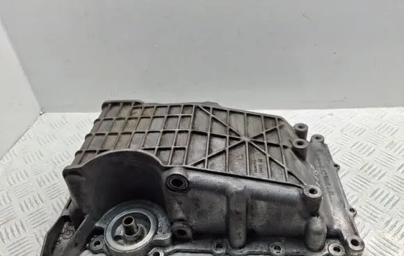Chrysler 300M Rocker cam cover 04663743AB