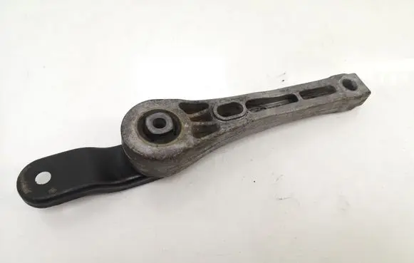Volkswagen PASSAT B6 Engine mount bracket 3C0199855A