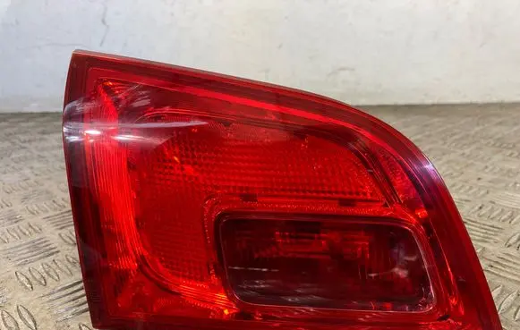 Opel Astra J Tailgate rear/tail lights 13282246 20101102381401B 495056087