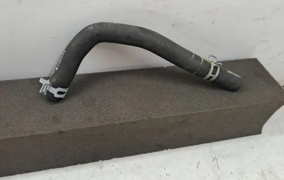 Dacia Sandero III Engine coolant pipe/hose 213557014R