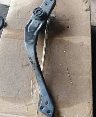 Mercedes-Benz E W212 Headlight/headlamp mounting bracket PP212620028