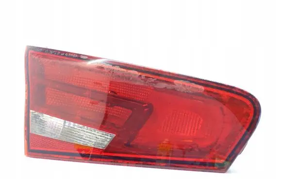 Audi A3 S3 8V Tailgate rear/tail lights 8V3945093