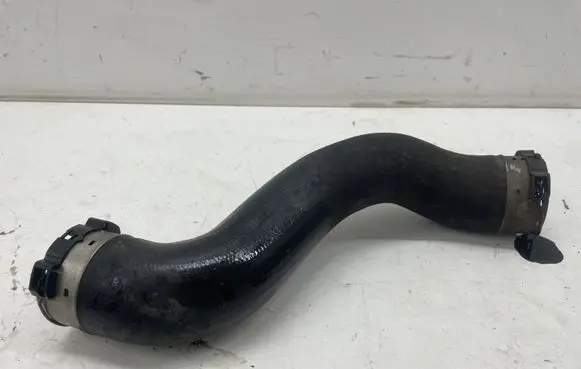 Mercedes-Benz E C207 W207 Intercooler hose/pipe A2125280000