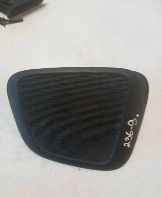 Volvo XC60 Dash center speaker trim cover 30755853 30755852
