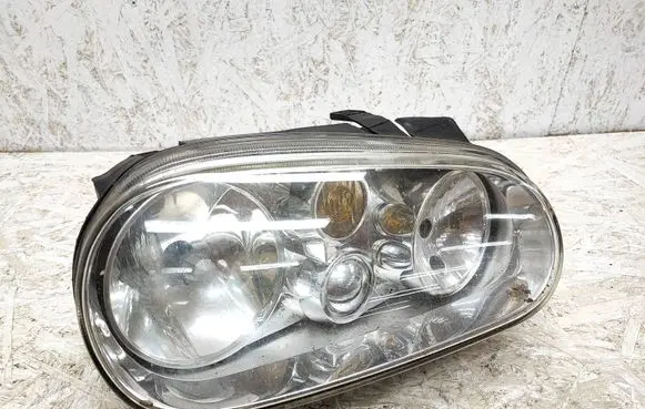 Volkswagen Golf IV Headlight/headlamp 1J2941516A