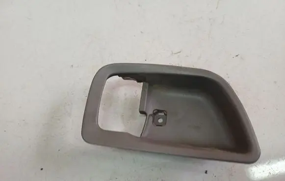 Mitsubishi Grandis Other interior part MN134440