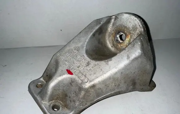 Audi A6 S6 C6 4F Gearbox mounting bracket 4F0399114B
