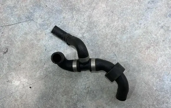 Skoda Octavia Mk3 (5E) Engine coolant pipe/hose 04L122073E PXR150901