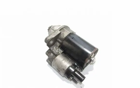 Volkswagen Golf V Starter motor