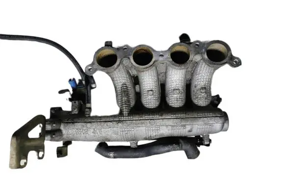 Toyota Corolla Verso E121 Intake manifold NOCODE
