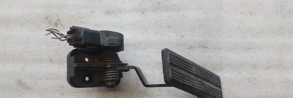 Chrysler Voyager Accelerator throttle pedal 04612742