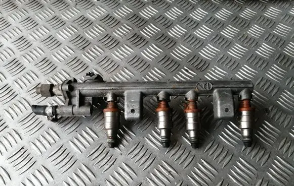 Fiat Palio Fuel injectors set IW057