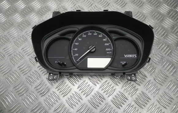 Toyota Yaris Speedometer (instrument cluster) 83800F5670