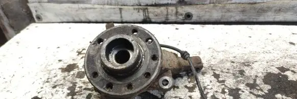 Opel Meriva A Front wheel hub