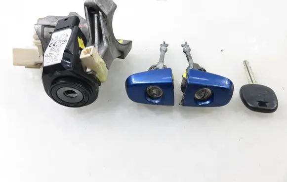 Toyota Yaris Ignition lock 450202216