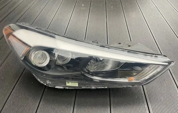 Hyundai Tucson TL Headlight/headlamp 92102d7200