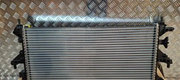 Coolant radiator