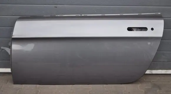 Aston Martin Vantage III Front door 