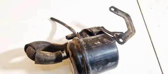 Vacuum air tank