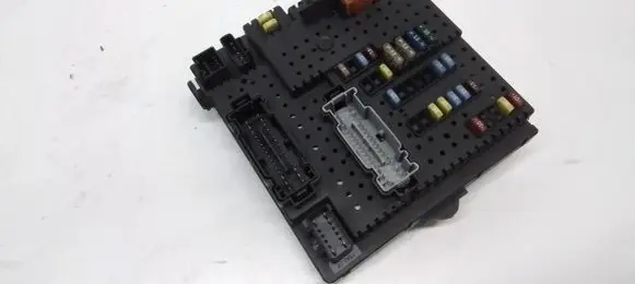 Volvo XC90 Fuse module 30786646