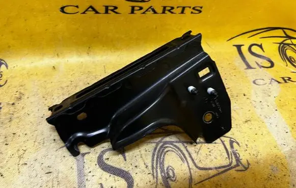 Mercedes-Benz E AMG W213 Bracket in trunk/boot A2136105200