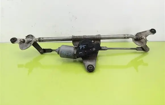 Chevrolet HHR Front wiper linkage 15948542