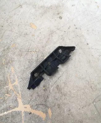 Ford Fusion II Front bumper mounting bracket DS7317D958