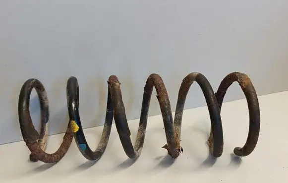 Ford Mondeo MK IV Rear coil spring