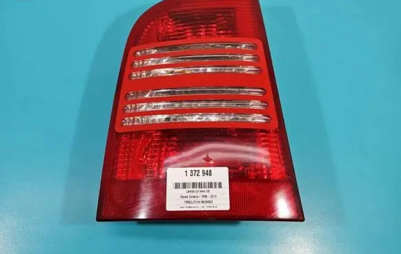 Skoda Octavia Mk1 (1U) Rear/tail lights 1U9945095 IMPRK1372948