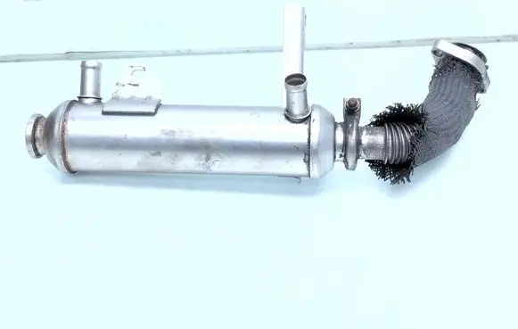 Opel Astra H EGR valve cooler 55203716