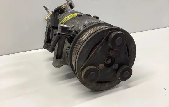 Ford Mondeo MK IV Air conditioning (A/C) compressor (pump) AV6N19D629BC