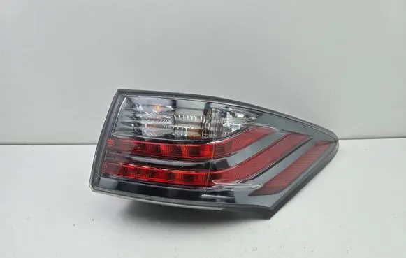Lexus CT 200H Rear/tail lights A048960 1304302