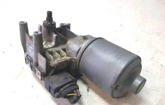 Volvo XC70 Wiper motor 0390241624