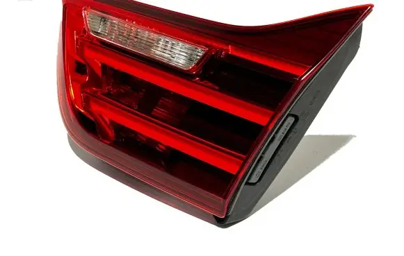 BMW M4 F82 F83 Tailgate rear/tail lights 63218059656 8059656 2077